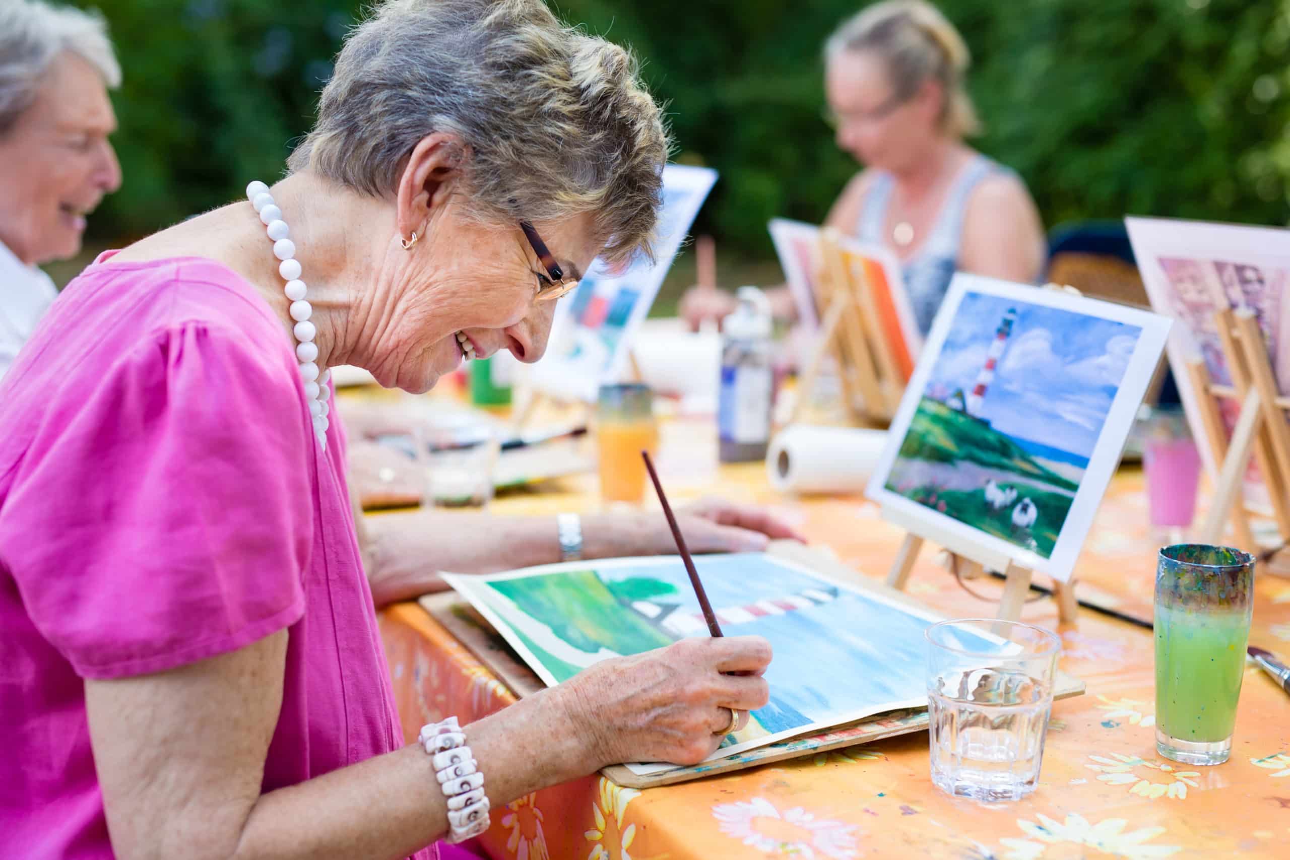 Arts and Crafts For The Elderly - Annies Art - Ivonbrook Properties